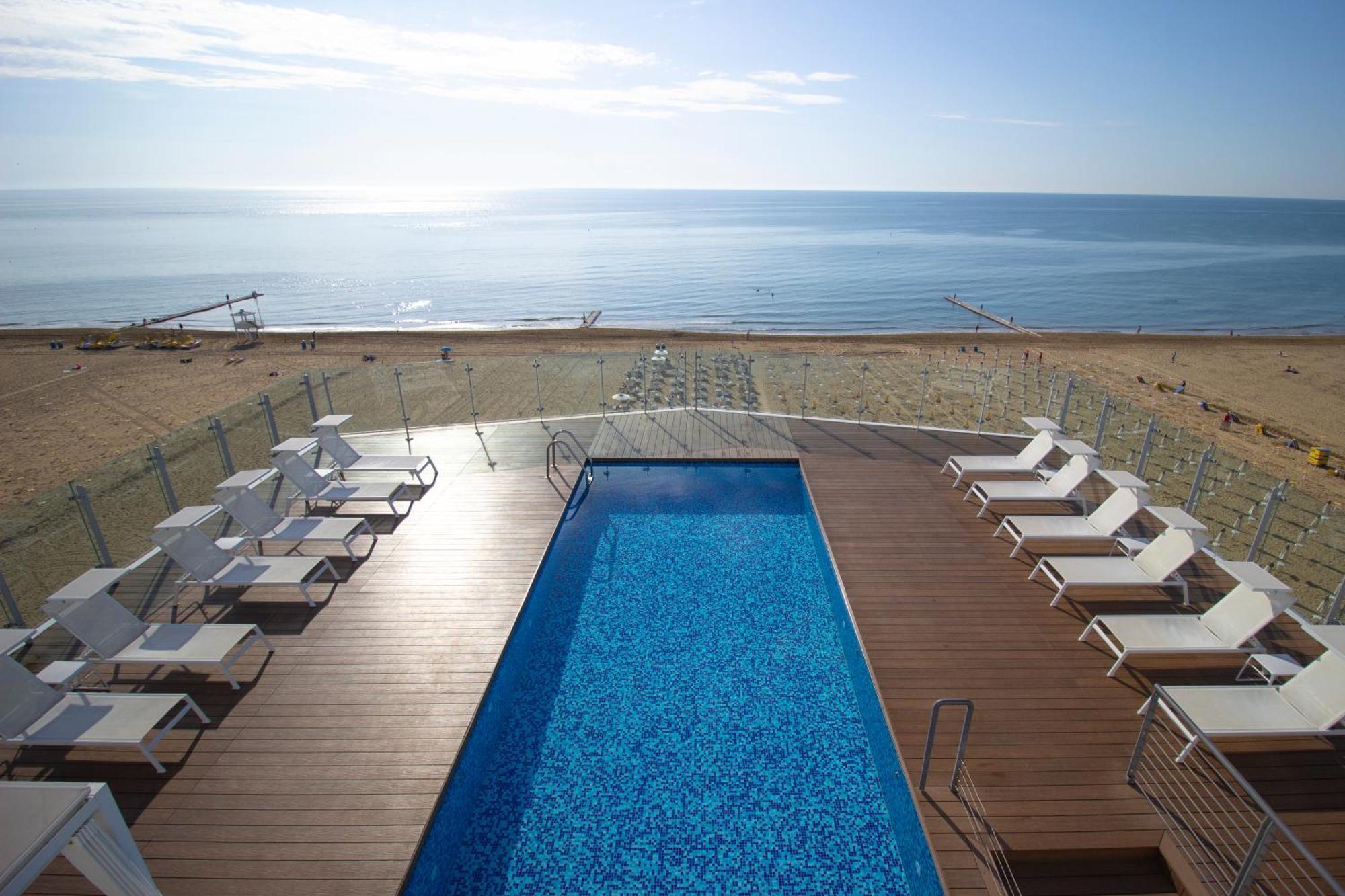 Aparthotel Atlantico 4*